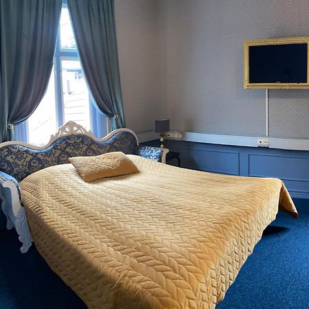 Jaernvaegshotellet B&B Скара Екстериор снимка