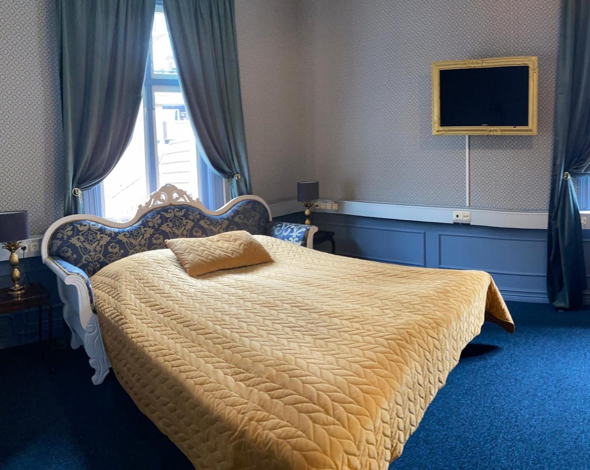 Jaernvaegshotellet B&B Скара Екстериор снимка